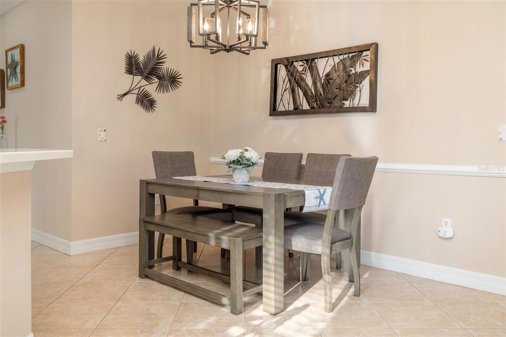 待售: $315,000 (2 贝兹, 2 浴室, 1264 平方英尺)