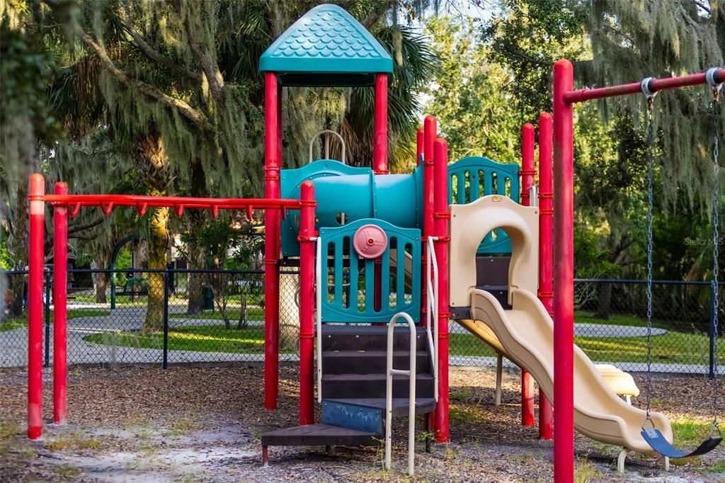 待售: $315,000 (2 贝兹, 2 浴室, 1264 平方英尺)