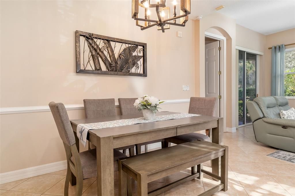 待售: $315,000 (2 贝兹, 2 浴室, 1264 平方英尺)