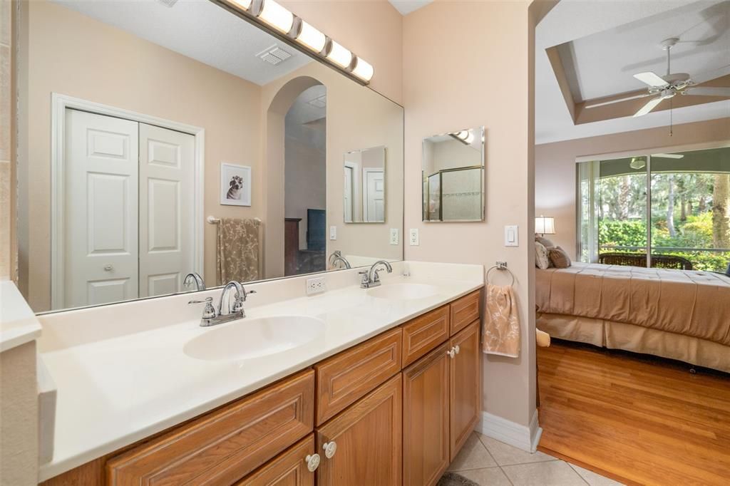 待售: $315,000 (2 贝兹, 2 浴室, 1264 平方英尺)