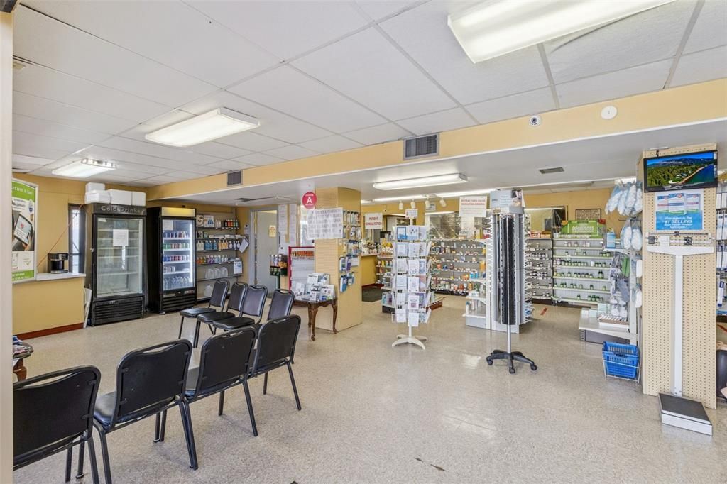 待售: $2,000,000 (0 贝兹, 0 浴室, 3689 平方英尺)