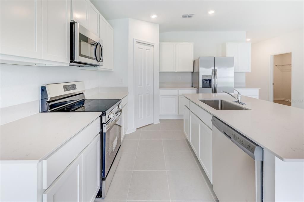 En Renta: $2,600 (4 camas, 2 baños, 1824 Pies cuadrados)