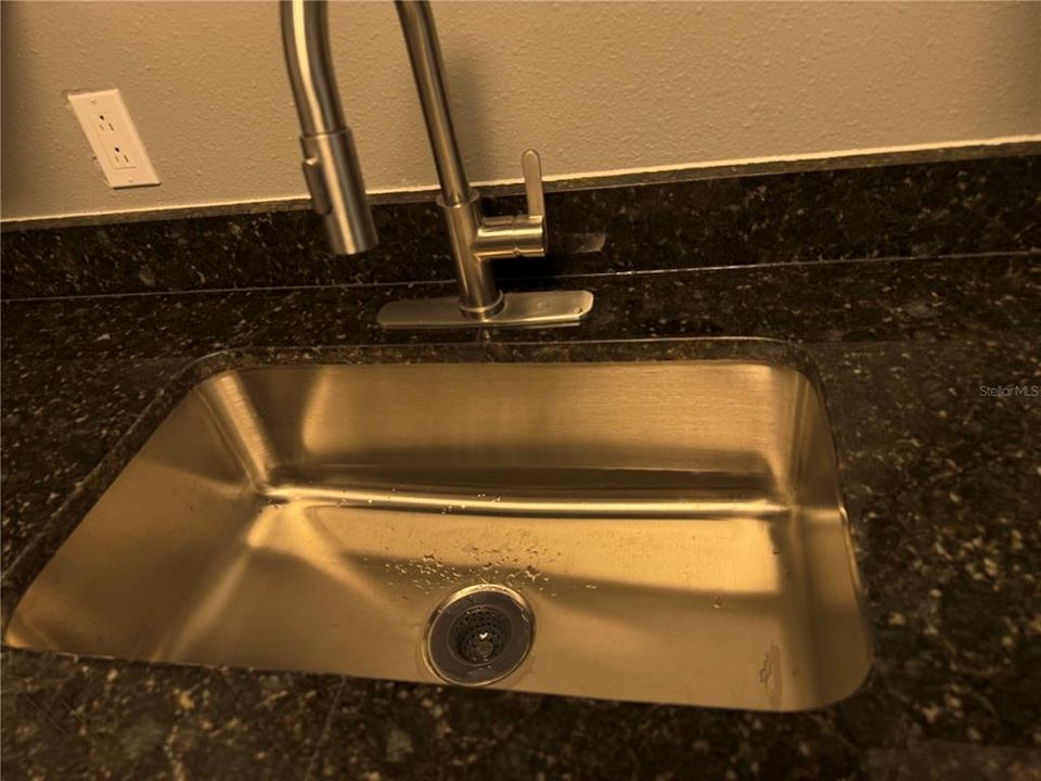 En Renta: $1,400 (1 camas, 1 baños, 760 Pies cuadrados)