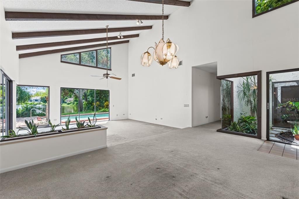 Active With Contract: $485,000 (3 beds, 2 baths, 2310 Square Feet)