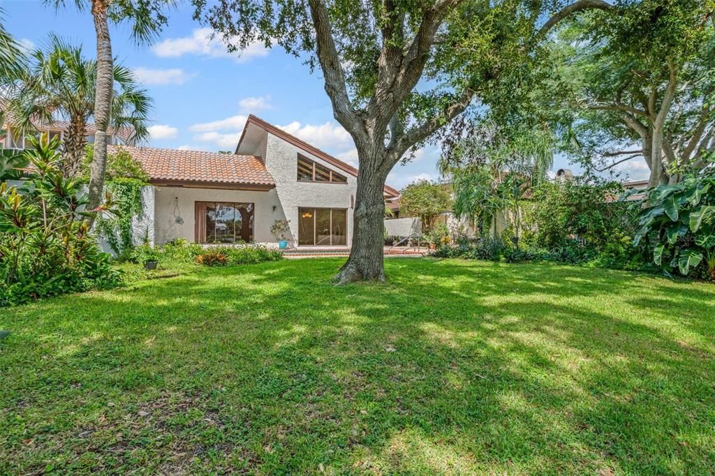 Active With Contract: $485,000 (3 beds, 2 baths, 2310 Square Feet)