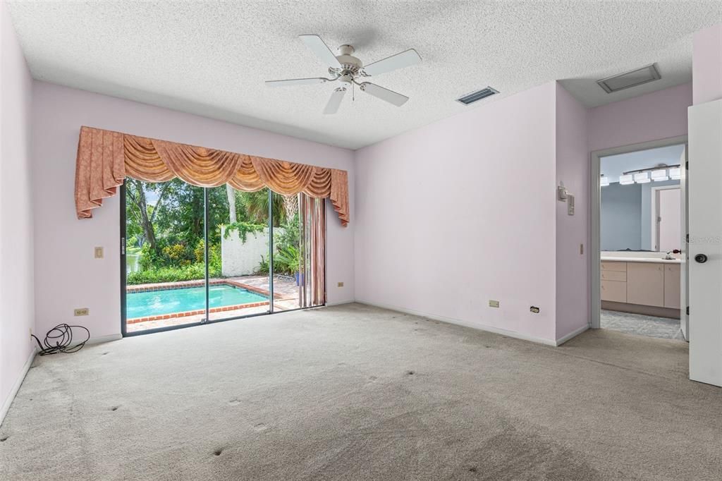 Active With Contract: $485,000 (3 beds, 2 baths, 2310 Square Feet)