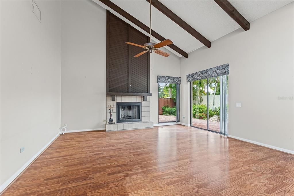 Active With Contract: $485,000 (3 beds, 2 baths, 2310 Square Feet)