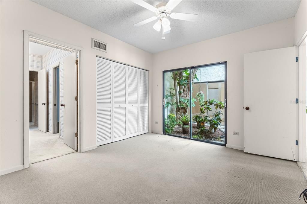 Active With Contract: $485,000 (3 beds, 2 baths, 2310 Square Feet)