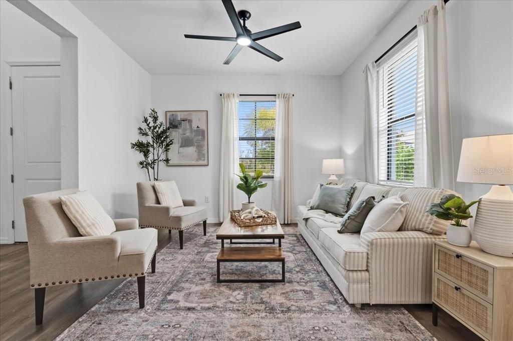 Activo con contrato: $575,000 (5 camas, 3 baños, 3285 Pies cuadrados)