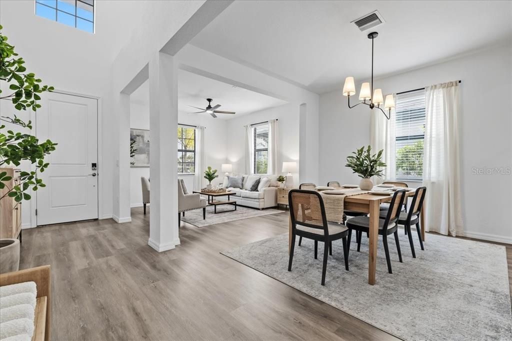 Activo con contrato: $575,000 (5 camas, 3 baños, 3285 Pies cuadrados)