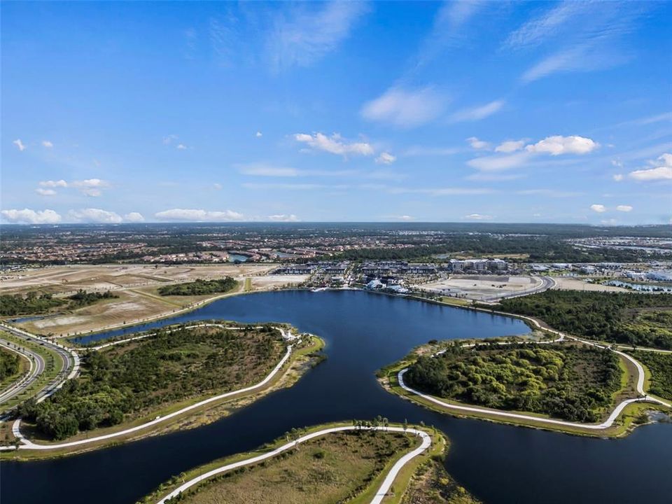 Activo con contrato: $575,000 (5 camas, 3 baños, 3285 Pies cuadrados)