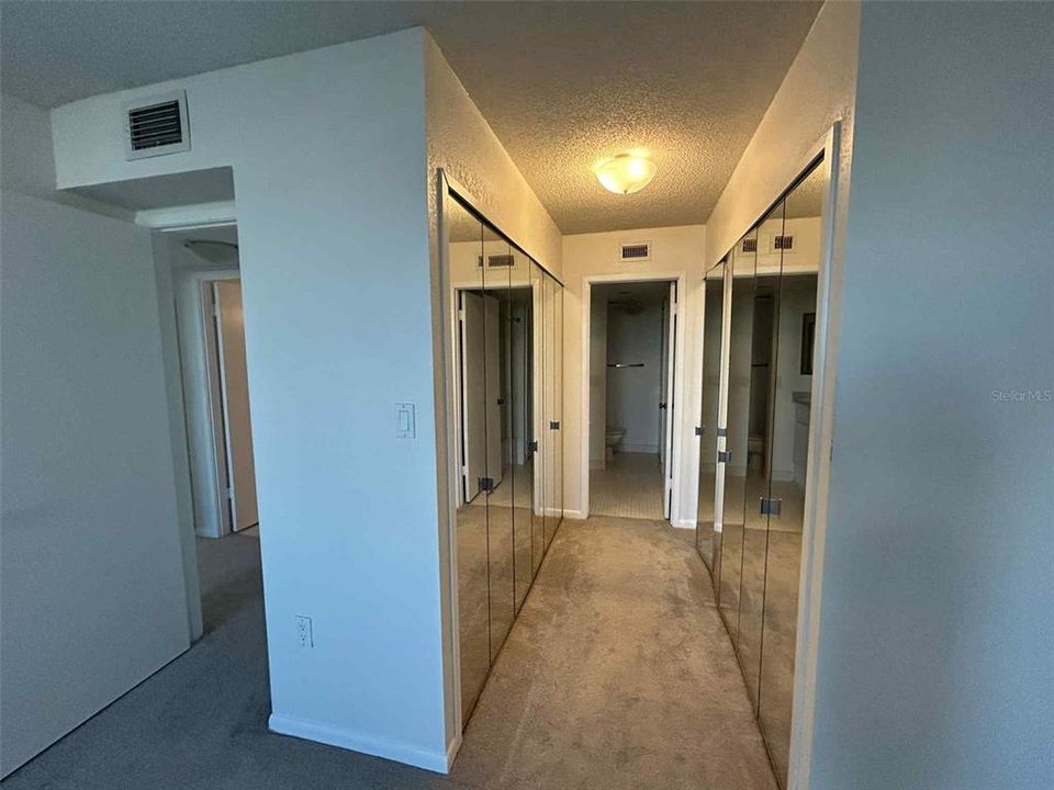 出租: $2,700 (2 贝兹, 2 浴室, 1240 平方英尺)