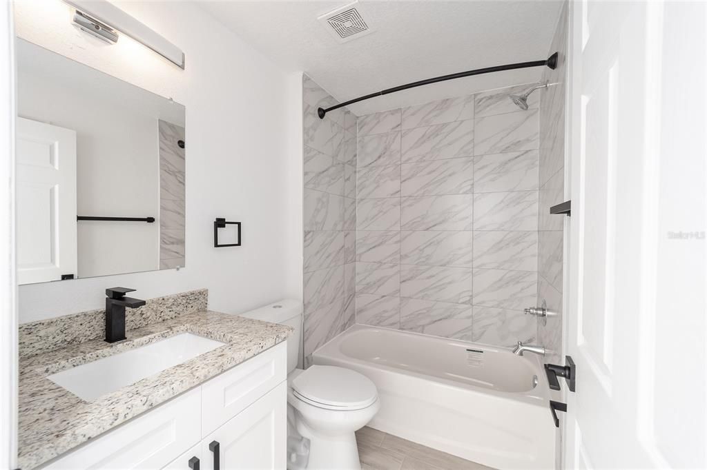 出租: $1,700 (3 贝兹, 2 浴室, 1344 平方英尺)