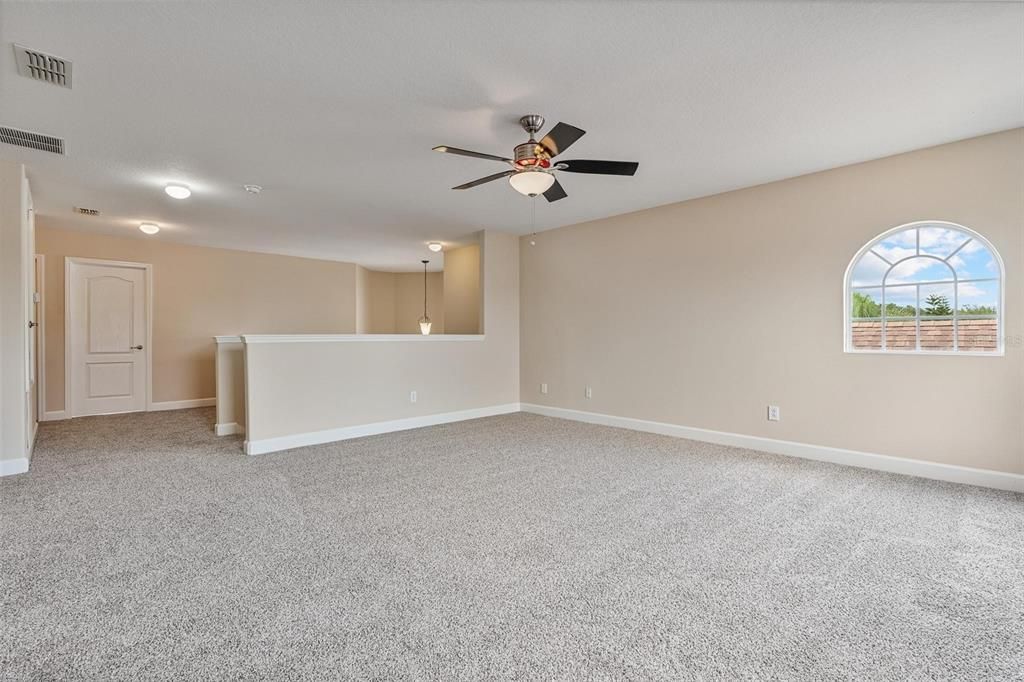 For Sale: $599,000 (6 beds, 3 baths, 3341 Square Feet)