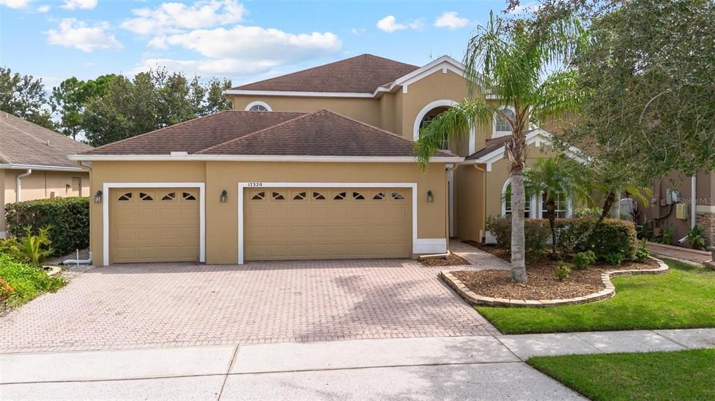 For Sale: $599,000 (6 beds, 3 baths, 3341 Square Feet)