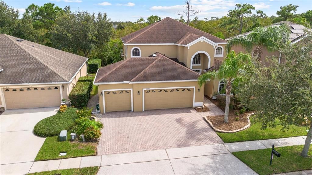 For Sale: $599,000 (6 beds, 3 baths, 3341 Square Feet)