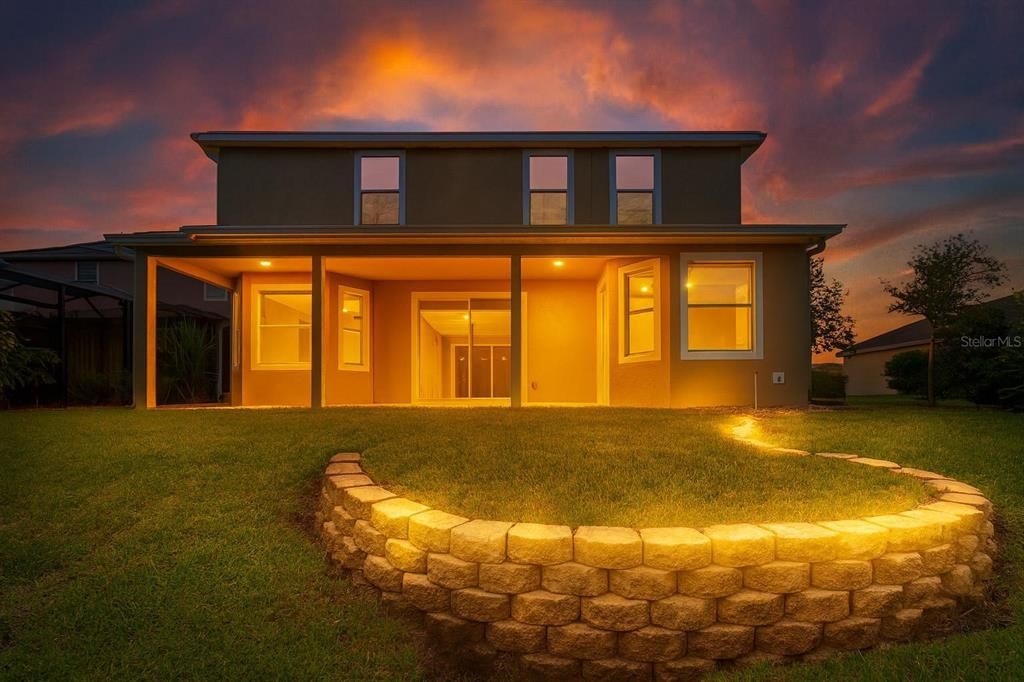 For Sale: $599,000 (6 beds, 3 baths, 3341 Square Feet)