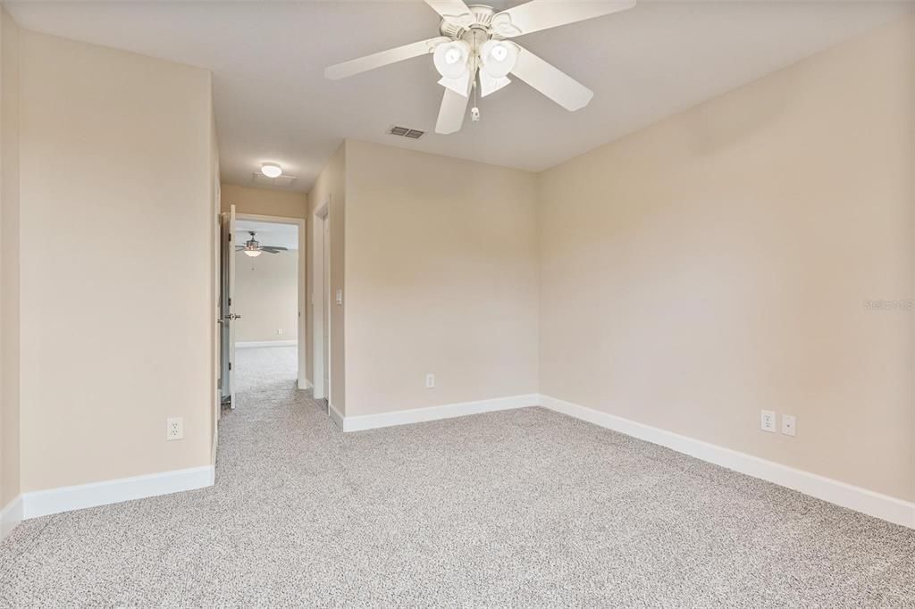 For Sale: $599,000 (6 beds, 3 baths, 3341 Square Feet)