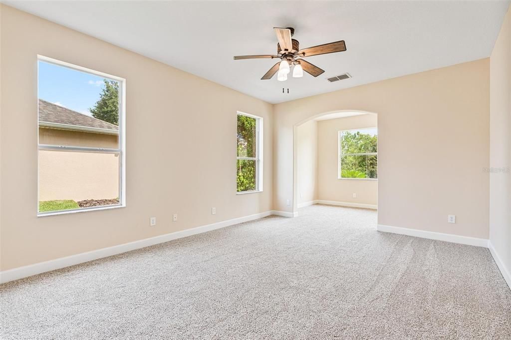 For Sale: $599,000 (6 beds, 3 baths, 3341 Square Feet)