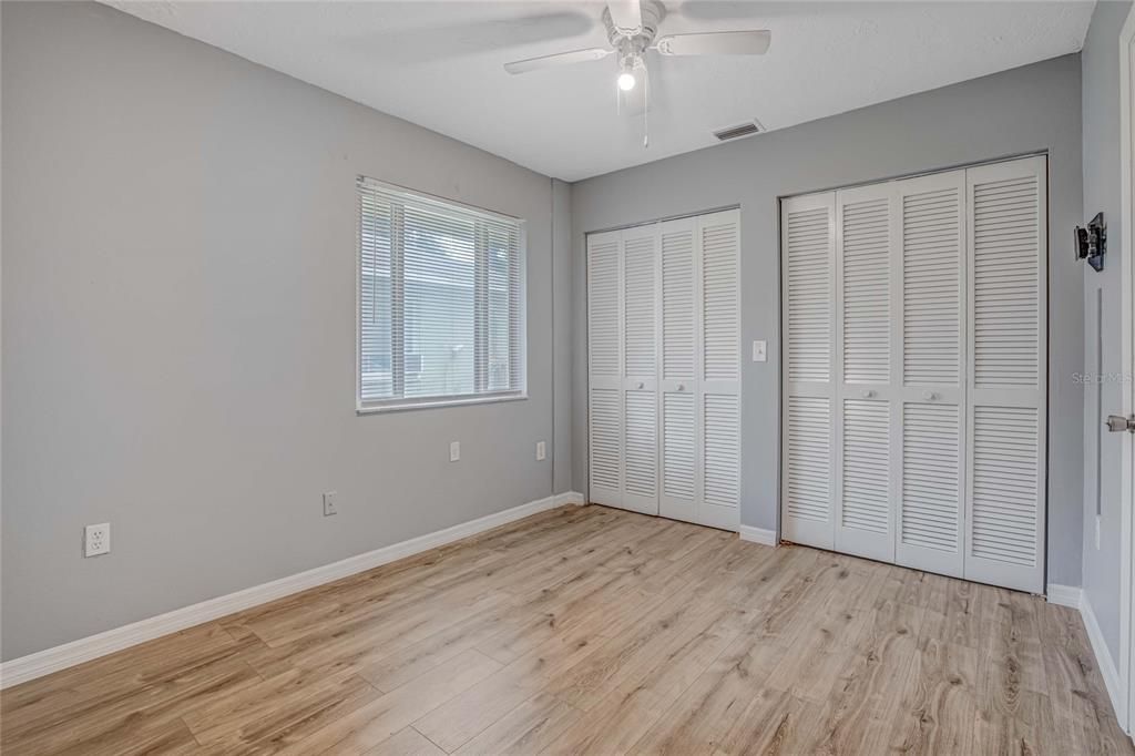 待售: $389,000 (2 贝兹, 0 浴室, 1147 平方英尺)