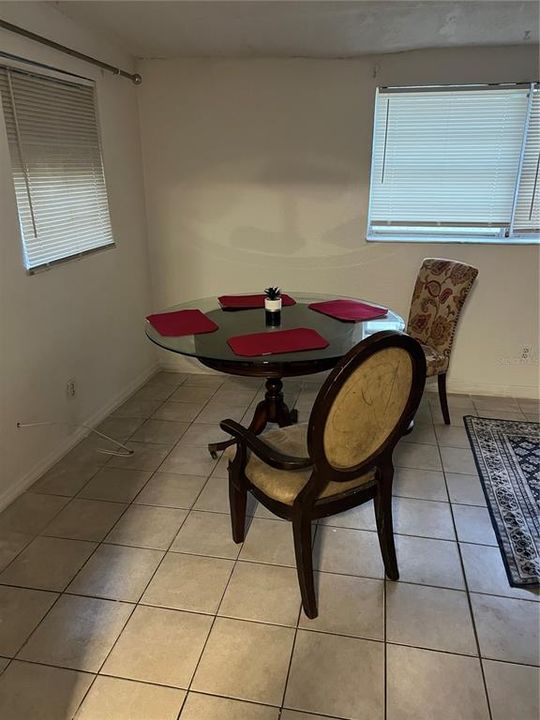 For Rent: $1,500 (3 beds, 1 baths, 840 Square Feet)