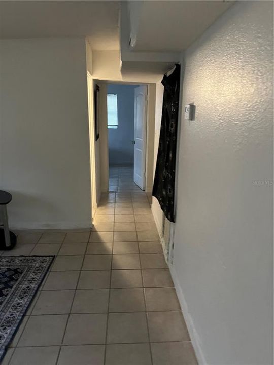 For Rent: $1,500 (3 beds, 1 baths, 840 Square Feet)