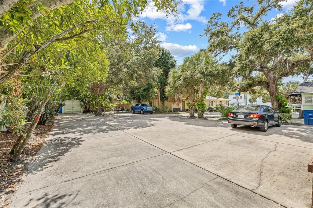 For Sale: $349,000 (0 beds, 0 baths, 1076 Square Feet)