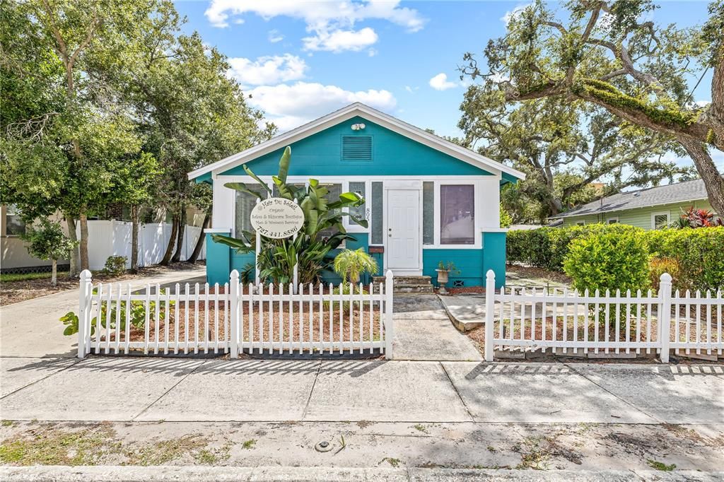 For Sale: $349,000 (0 beds, 0 baths, 1076 Square Feet)