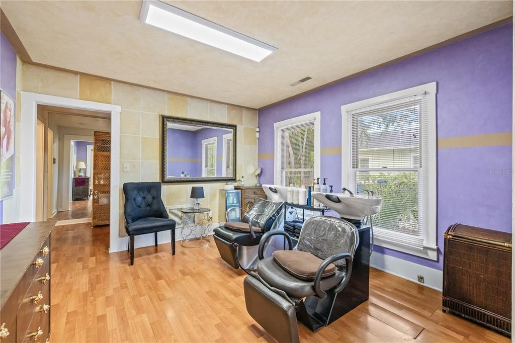 For Sale: $349,000 (0 beds, 0 baths, 1076 Square Feet)