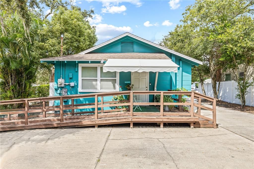 For Sale: $349,000 (0 beds, 0 baths, 1076 Square Feet)