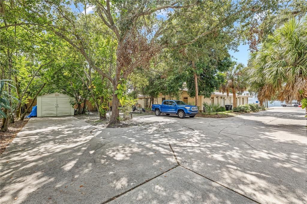 For Sale: $349,000 (0 beds, 0 baths, 1076 Square Feet)