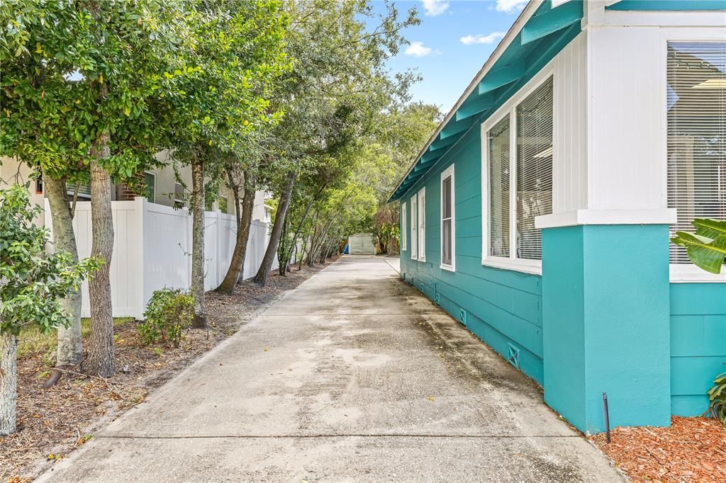 For Sale: $349,000 (0 beds, 0 baths, 1076 Square Feet)