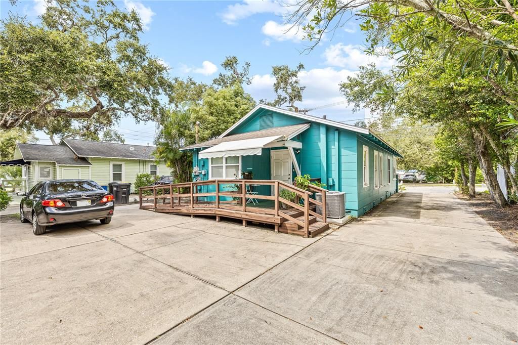 For Sale: $349,000 (0 beds, 0 baths, 1076 Square Feet)