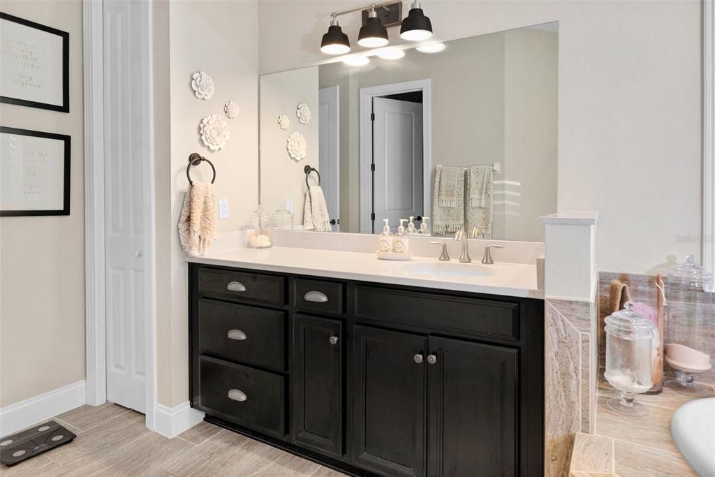 待售: $979,000 (4 贝兹, 4 浴室, 3309 平方英尺)