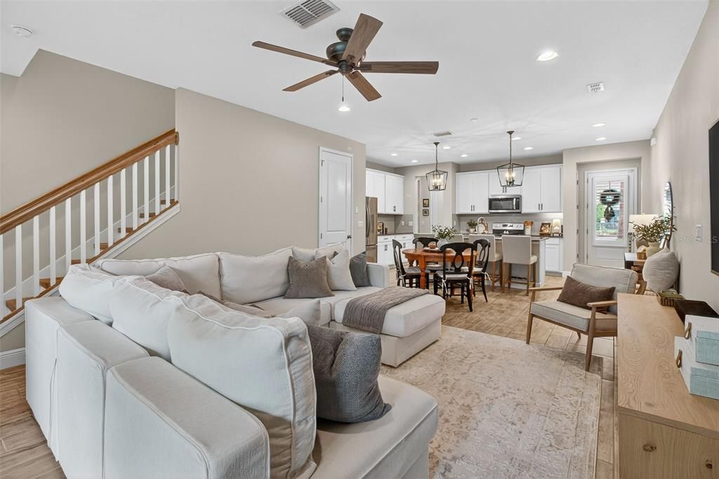 En Venta: $479,900 (3 camas, 2 baños, 1888 Pies cuadrados)