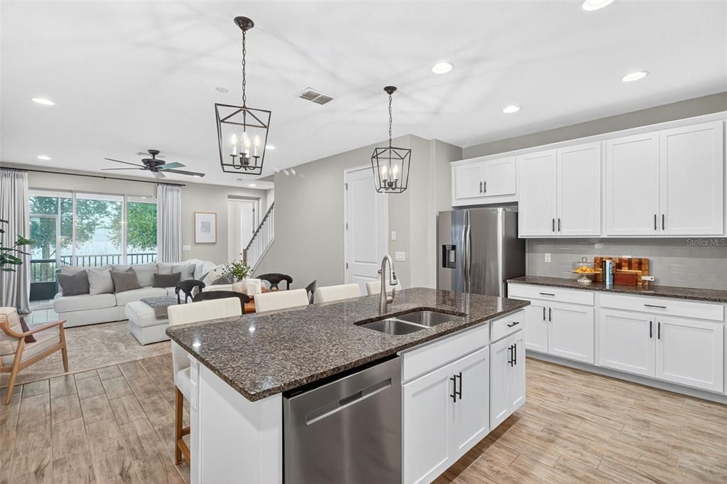 En Venta: $479,900 (3 camas, 2 baños, 1888 Pies cuadrados)