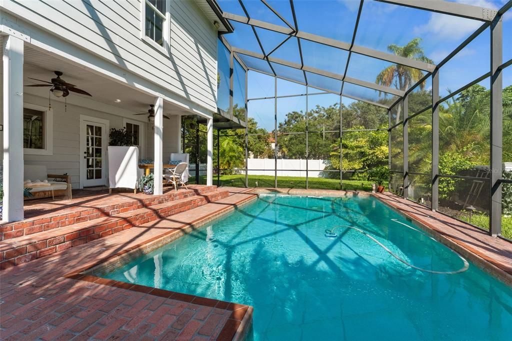 For Sale: $1,675,000 (4 beds, 3 baths, 2160 Square Feet)