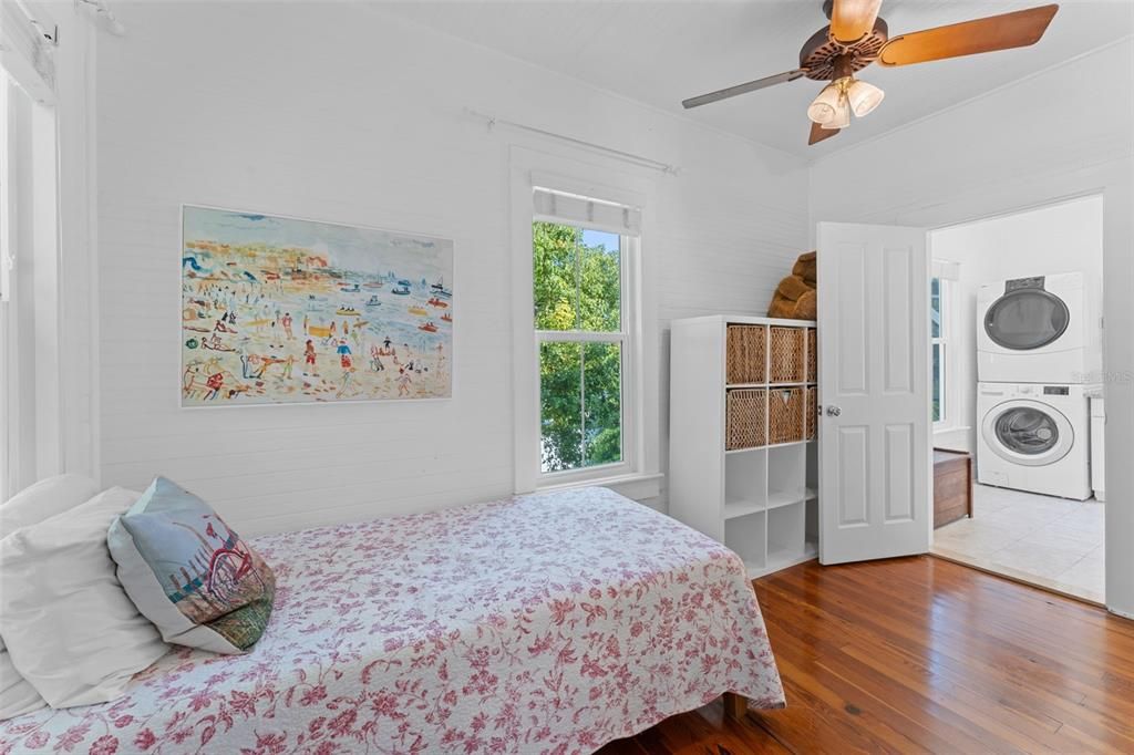 For Sale: $1,675,000 (4 beds, 3 baths, 2160 Square Feet)