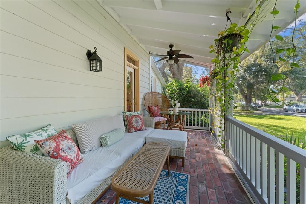 For Sale: $1,675,000 (4 beds, 3 baths, 2160 Square Feet)