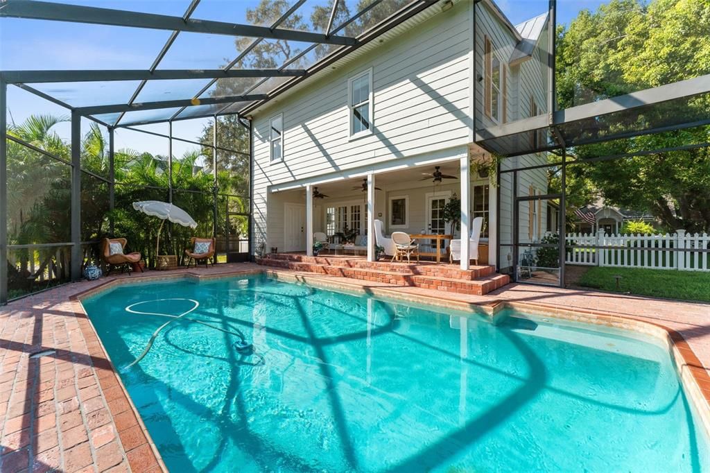 For Sale: $1,675,000 (4 beds, 3 baths, 2160 Square Feet)