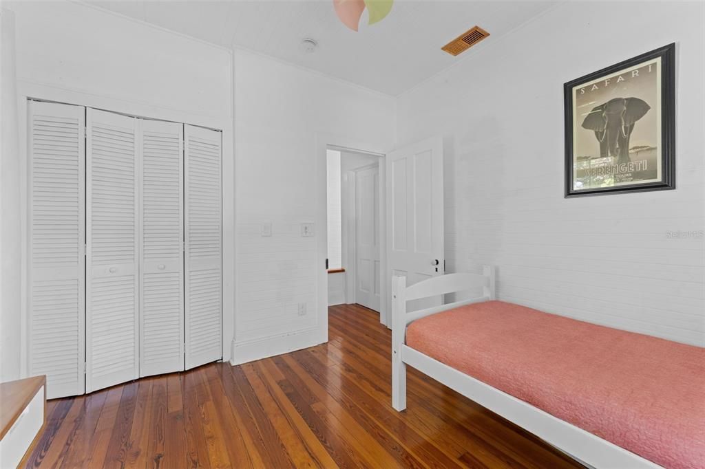 For Sale: $1,675,000 (4 beds, 3 baths, 2160 Square Feet)