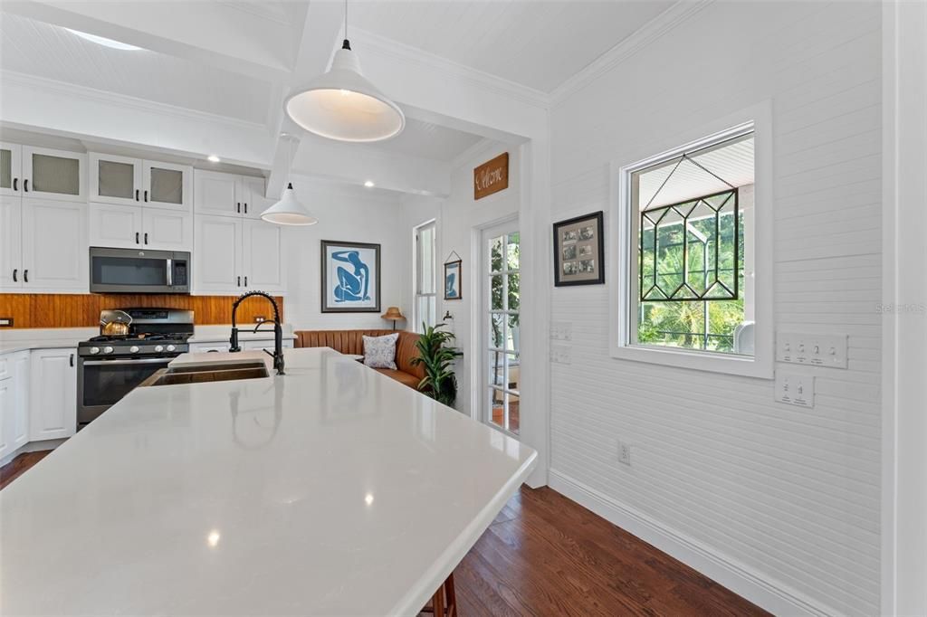 For Sale: $1,675,000 (4 beds, 3 baths, 2160 Square Feet)