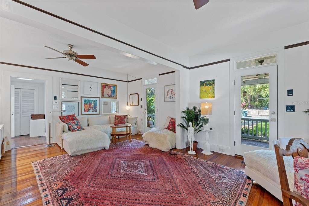 For Sale: $1,675,000 (4 beds, 3 baths, 2160 Square Feet)