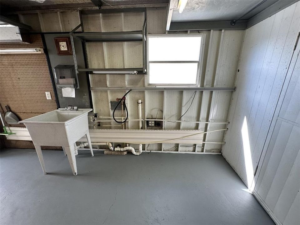 For Sale: $69,000 (1 beds, 1 baths, 536 Square Feet)