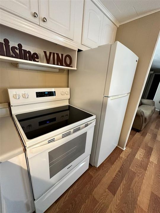 For Sale: $69,000 (1 beds, 1 baths, 536 Square Feet)