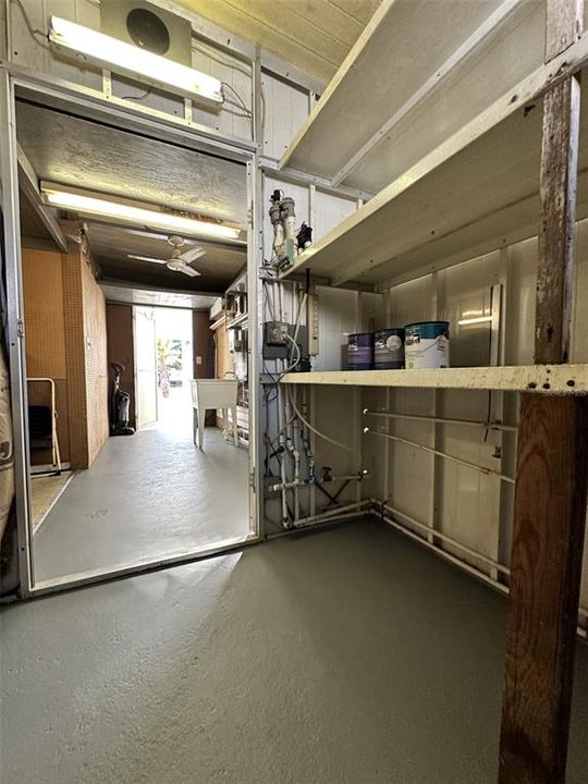 For Sale: $69,000 (1 beds, 1 baths, 536 Square Feet)