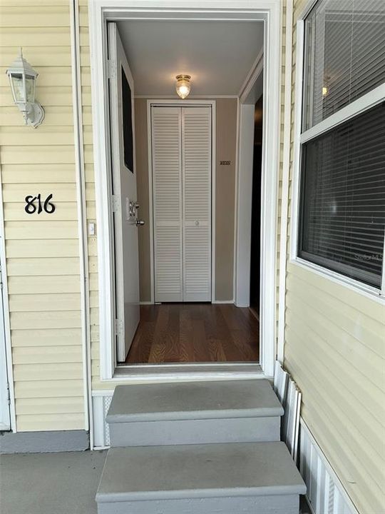 For Sale: $69,000 (1 beds, 1 baths, 536 Square Feet)