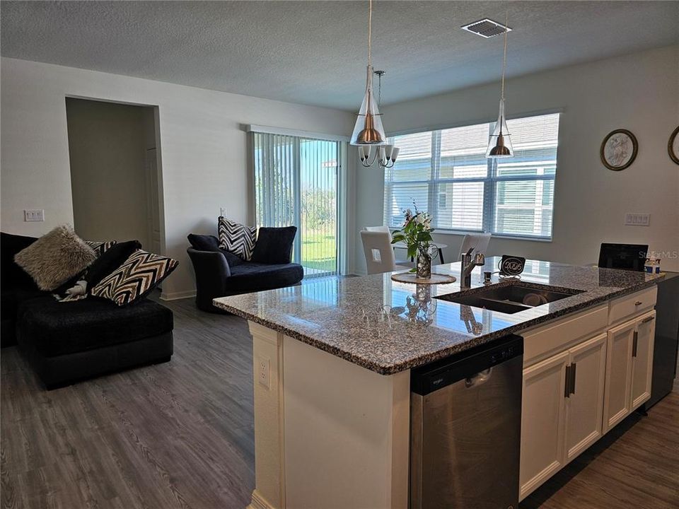 Active With Contract: $2,490 (3 beds, 2 baths, 1656 Square Feet)