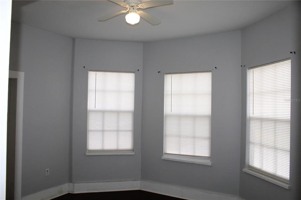 En Venta: $395,900 (0 camas, 0 baños, 1960 Pies cuadrados)