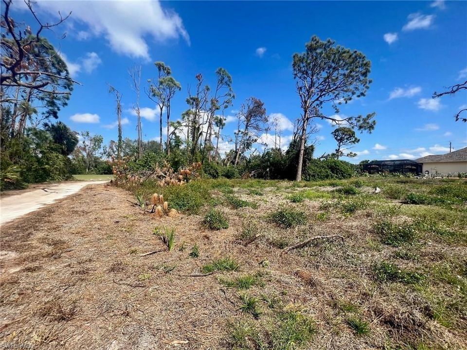 待售: $75,000 (0.22 acres)